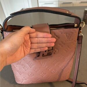 Fashion pink purse
